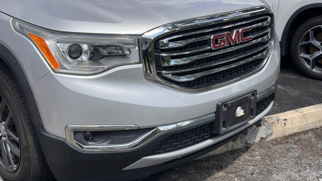 Used 2019 GMC Acadia SLT AWD/4WD image 2