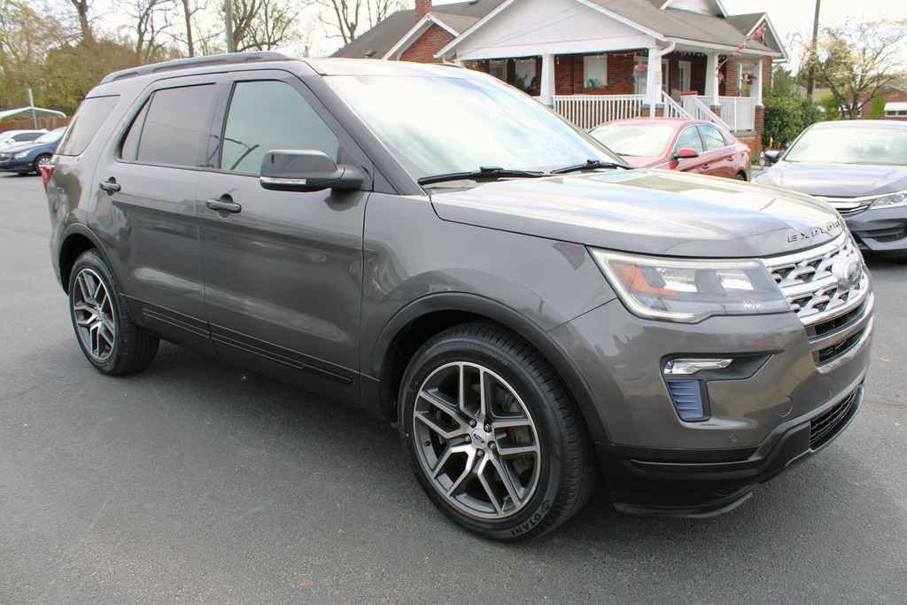 Used 2018 Ford Explorer Sport AWD/4WD image 4