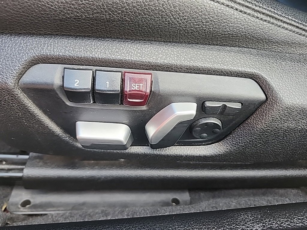 Used 2018 BMW M240i xDrive Convertible image 18