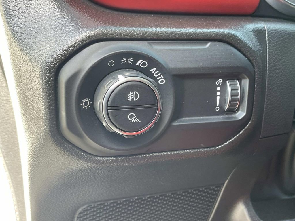 Used 2023 Jeep Gladiator Rubicon w/ LED Lighting Group AWD/4WD image 19