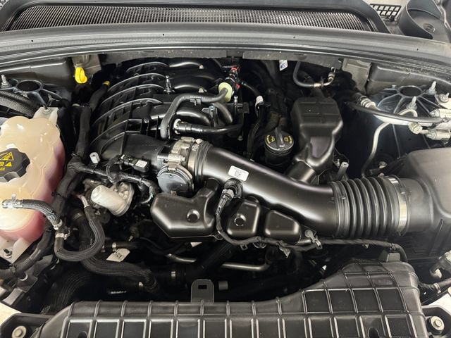 Used 2024 Jeep Grand Cherokee L Limited AWD/4WD image 7