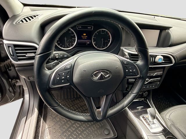 Used 2018 INFINITI QX30 Premium w/ Navigation Package AWD/4WD image 13