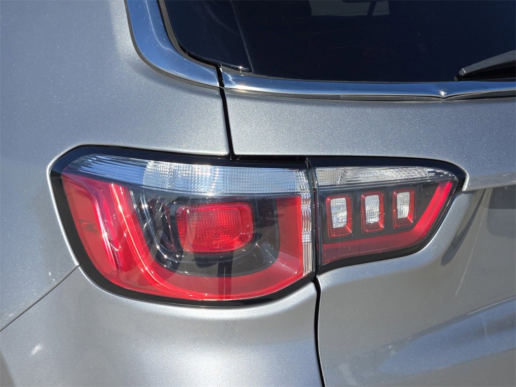 Used 2020 Jeep Compass Limited image 6