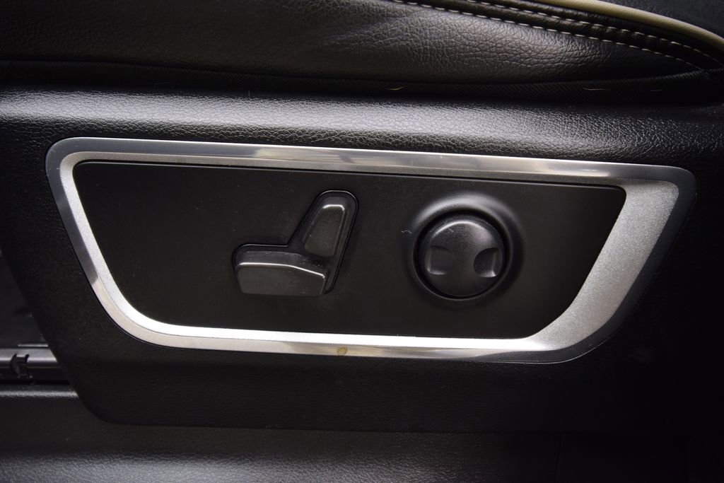 Used 2023 RAM 1500 Laramie image 26