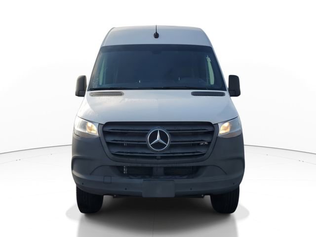 Used 2023 Mercedes-Benz Sprinter 2500 video 2
