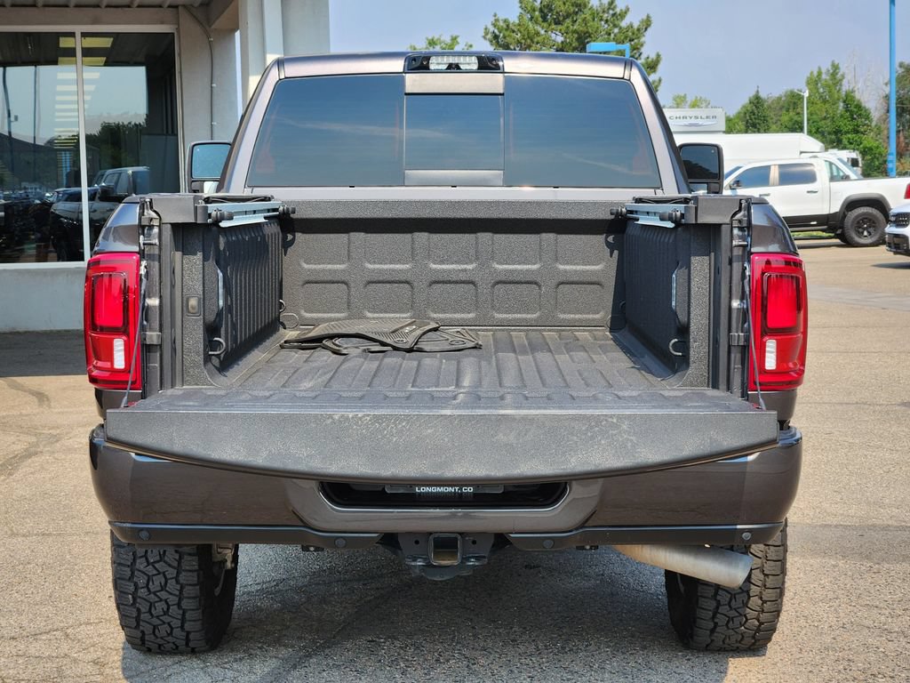 Used 2025 RAM 2500 Limited AWD/4WD image 11