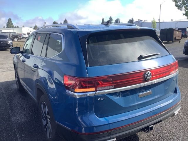 Used 2025 Volkswagen Atlas SEL AWD/4WD image 3