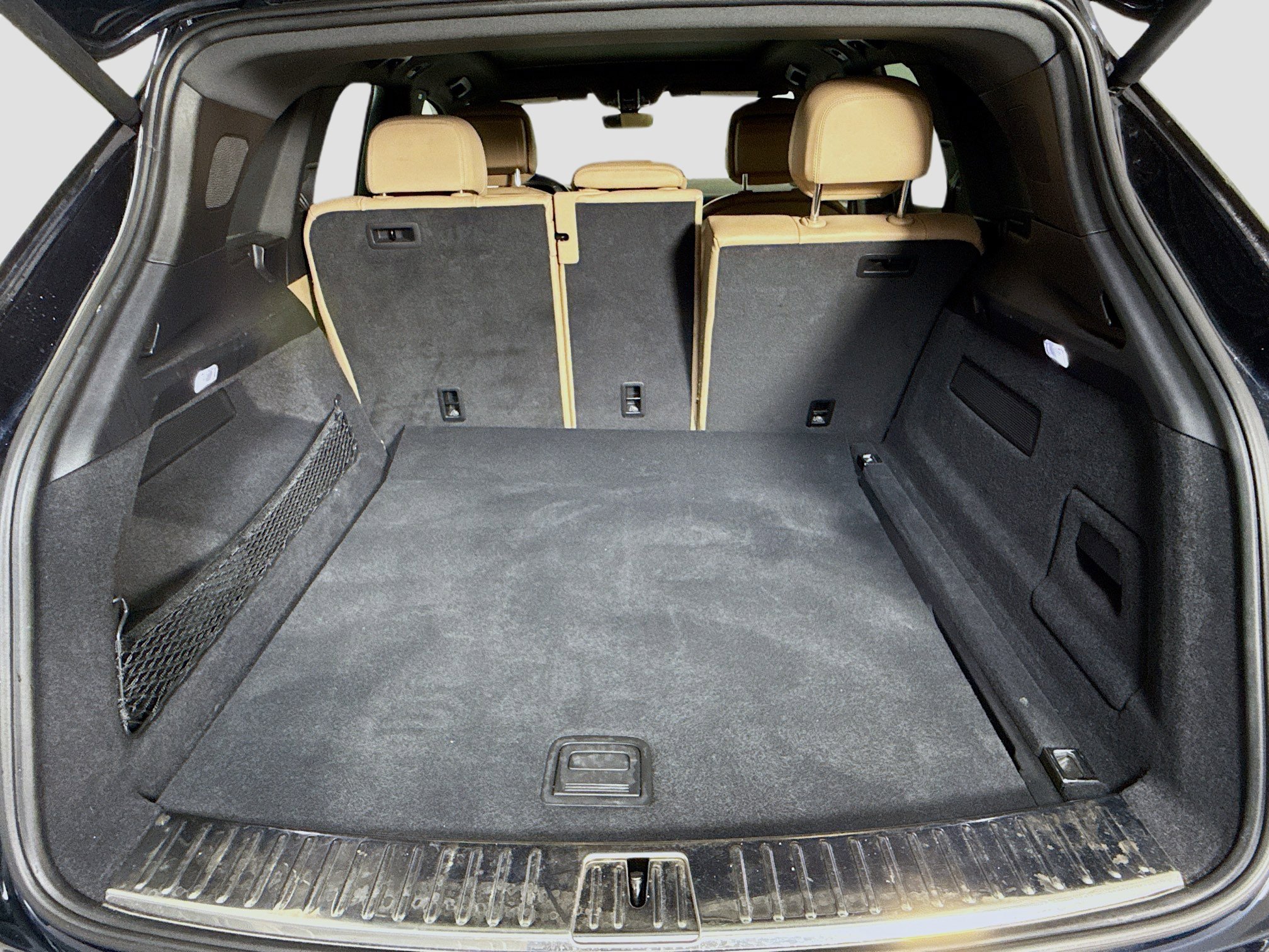 Used 2020 Porsche Cayenne image 33