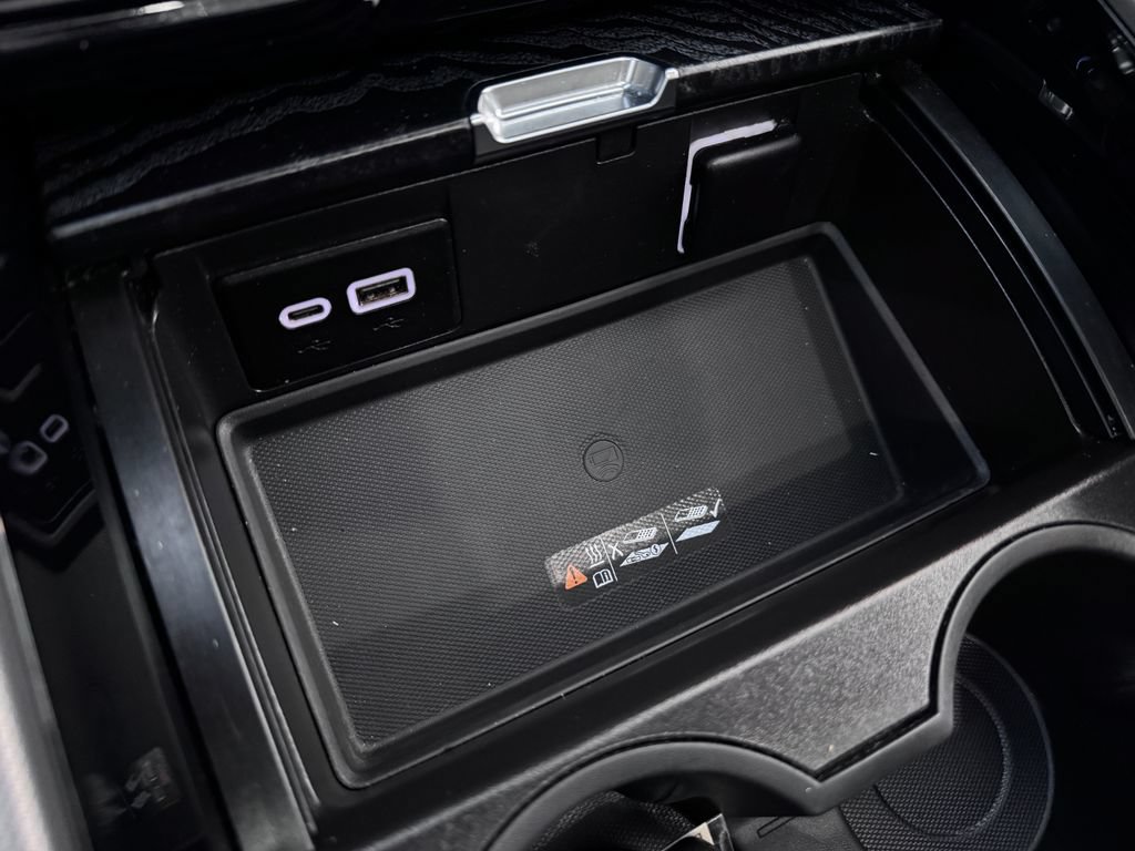 Certified 2024 GMC Yukon Denali AWD/4WD image 29