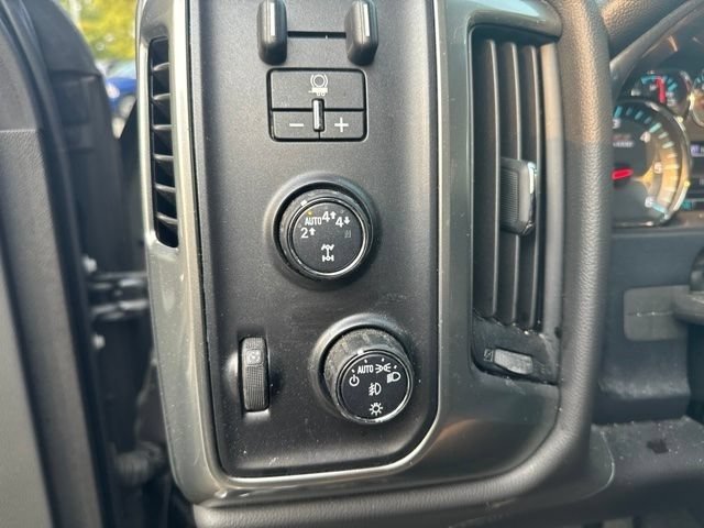 Used 2019 Chevrolet Silverado 1500 LT w/ All Star Edition AWD/4WD image 12