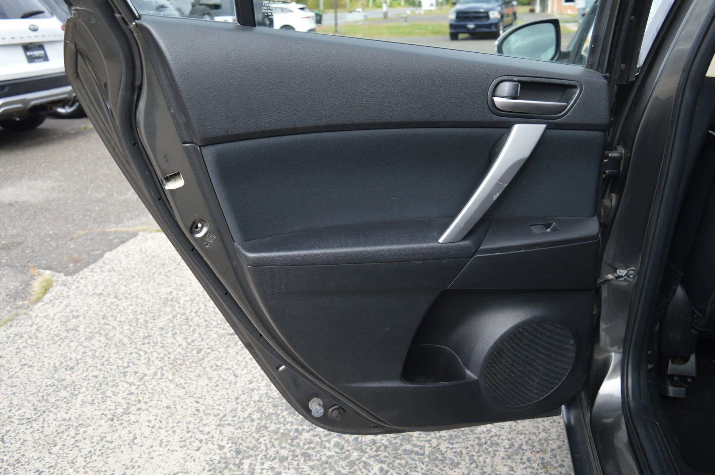 Used 2010 MAZDA MAZDA3 s Sport image 28