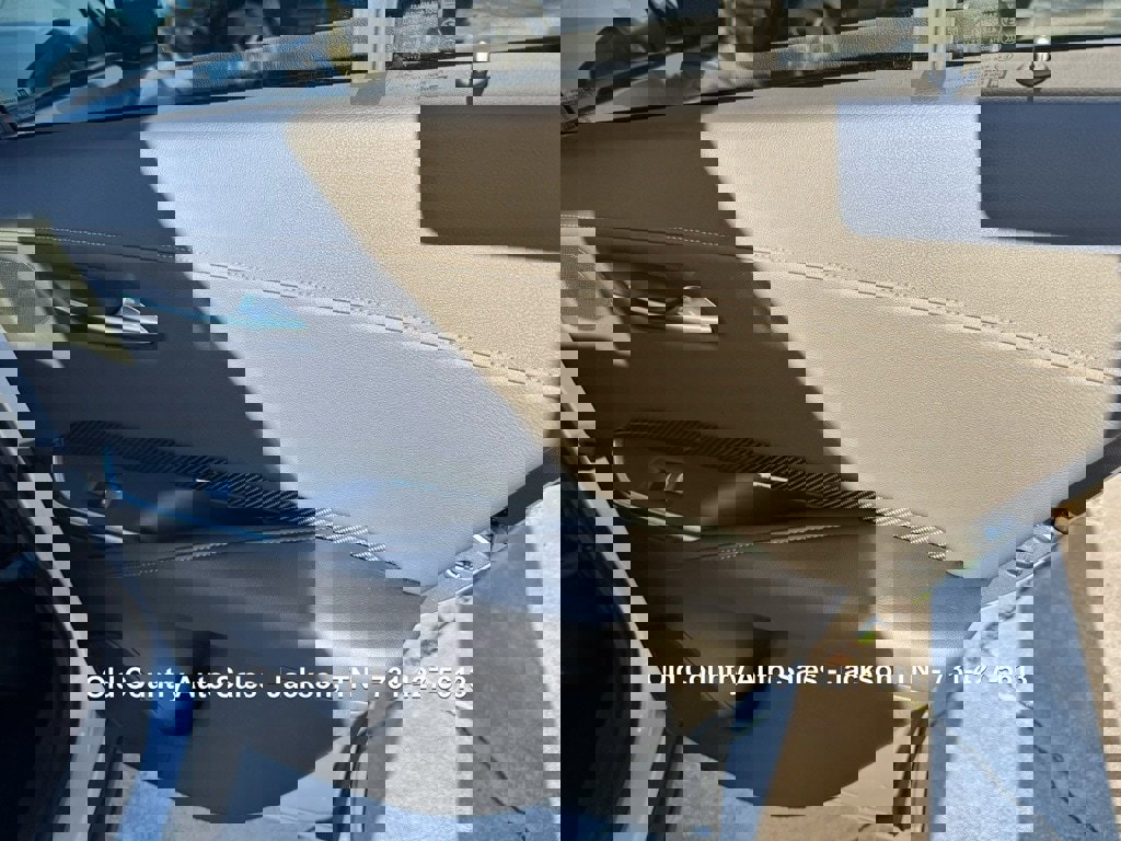 Used 2021 Cadillac XT4 Sport image 16