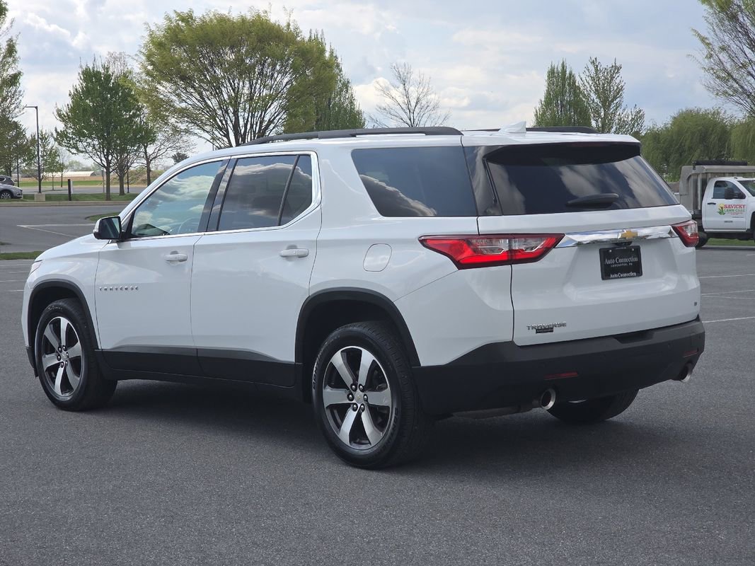 Used 2020 Chevrolet Traverse LT w/ LT Premium Package FWD image 6