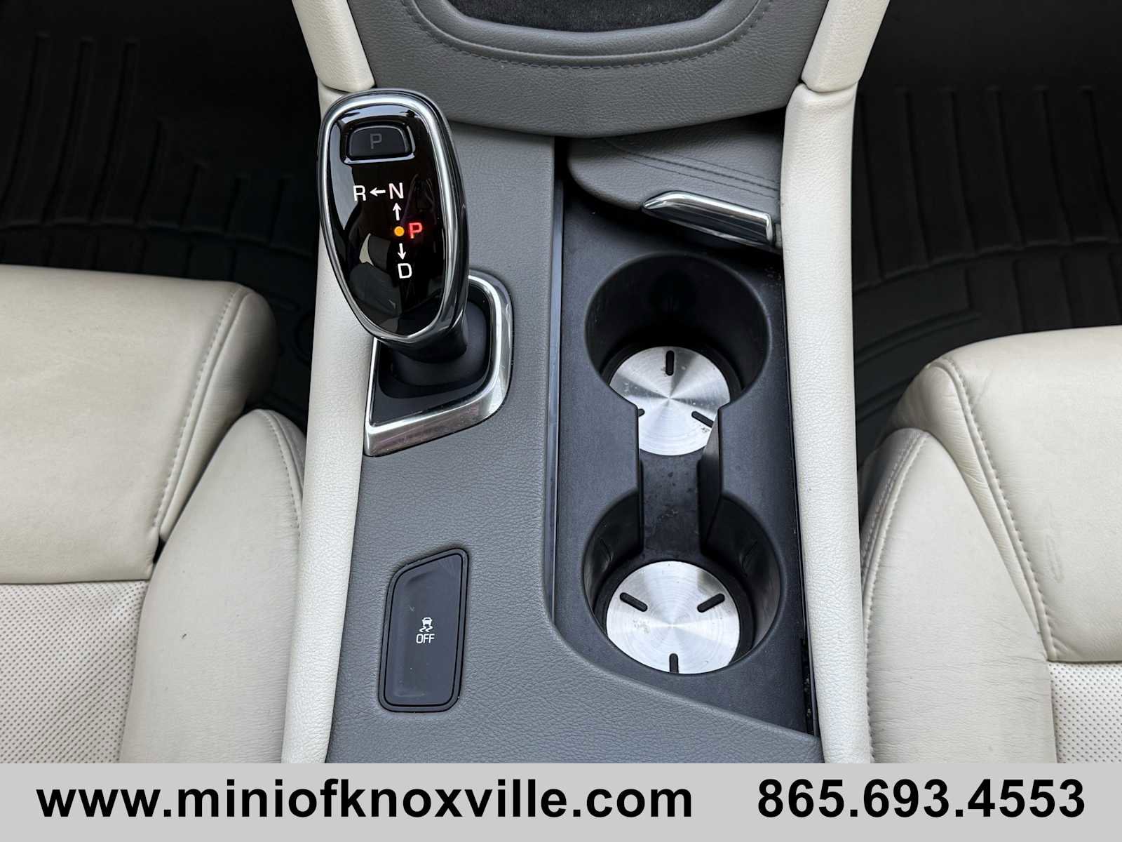 Used 2017 Cadillac XT5 Luxury w/ Driver Awareness Package image 22