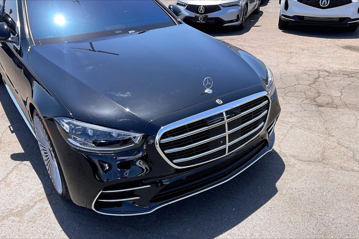 Used 2023 Mercedes-Benz S 500 4MATIC w/ AMG Line image 5