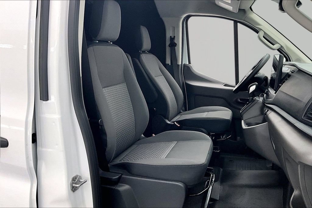 Used 2026 Ford Transit 150 Low Roof w/ Exterior Upgrade Package RWD image 7