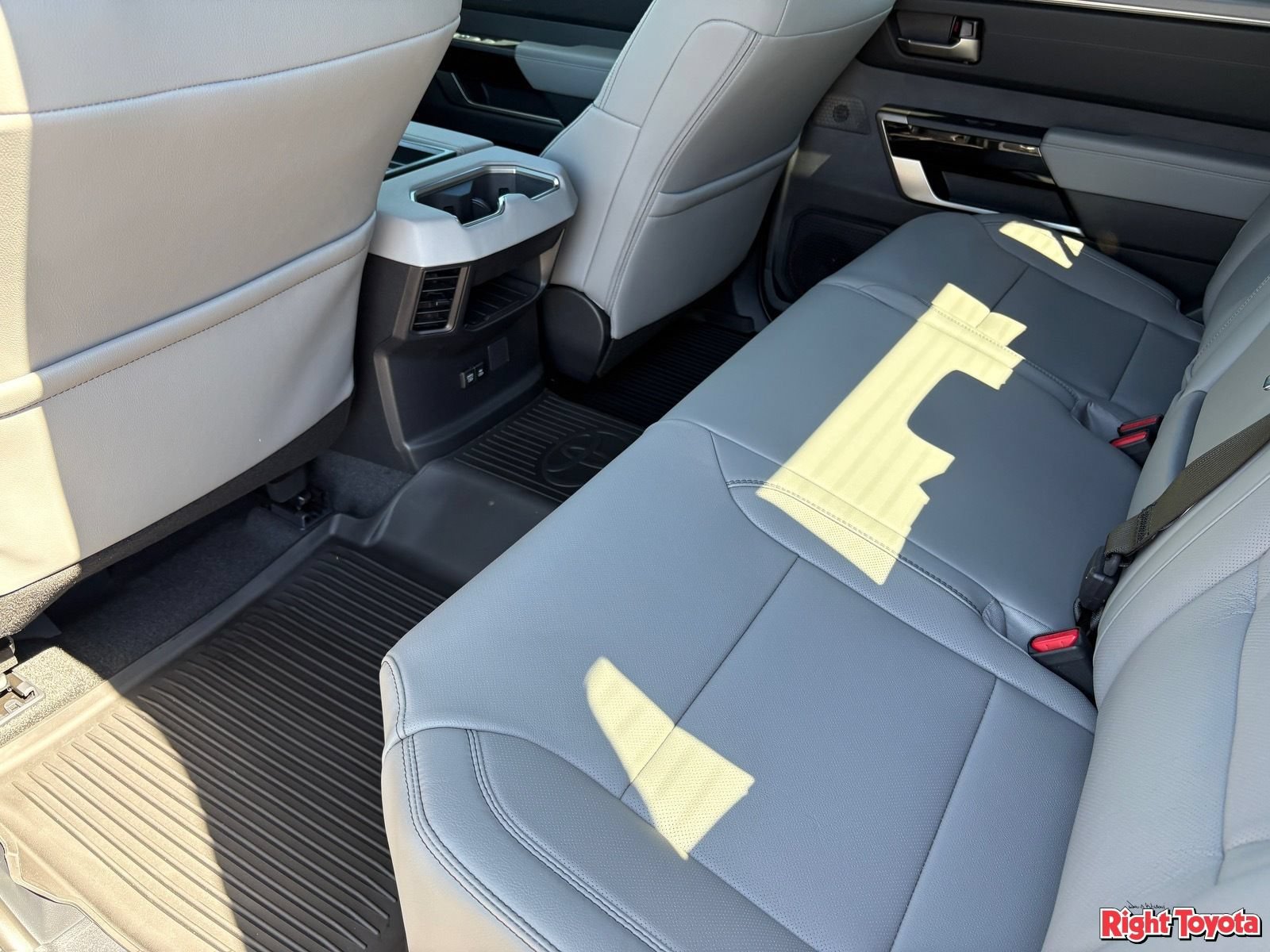 New 2026 Toyota Tundra Limited AWD/4WD image 17