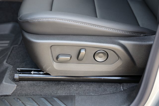 New 2026 GMC Canyon Elevation w/ Convenience Package image 19