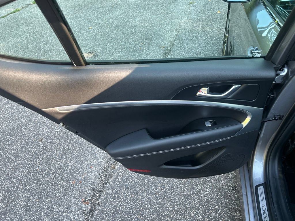 Used 2026 Genesis G70 2.5T RWD image 25