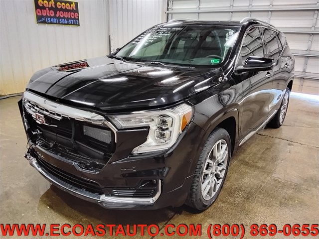 Used 2024 GMC Terrain Denali w/ Denali Premium Package AWD/4WD image 4