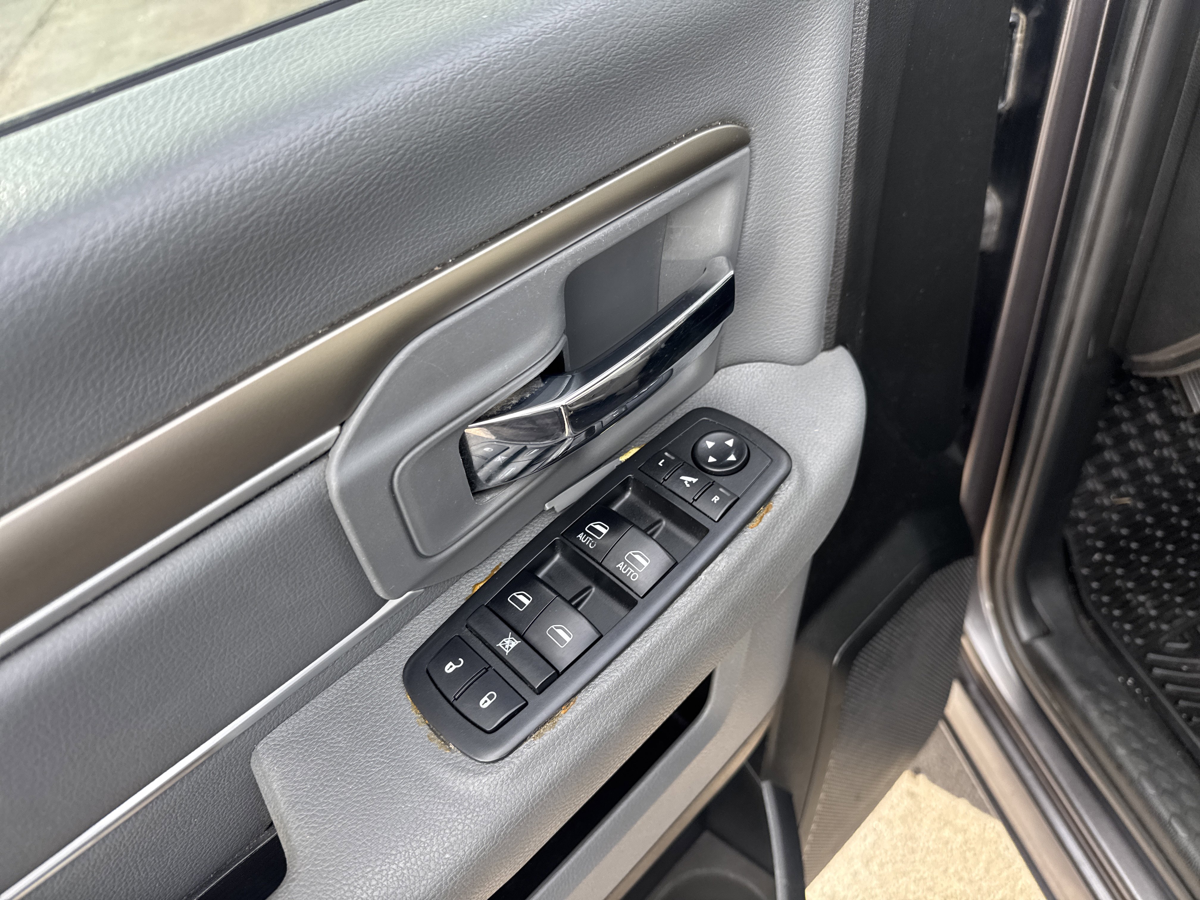 Used 2019 RAM 1500 Big Horn image 16