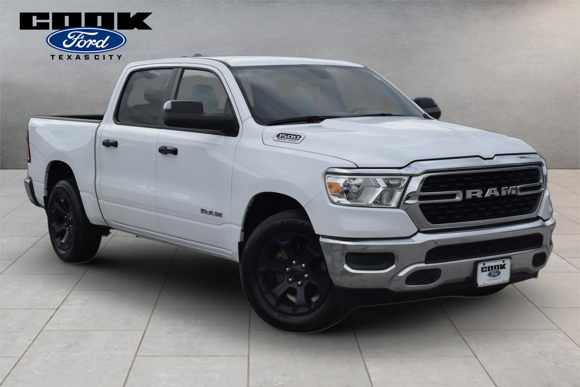 Used 2024 RAM 1500 Big Horn w/ Trailer Tow Group AWD/4WD image 2