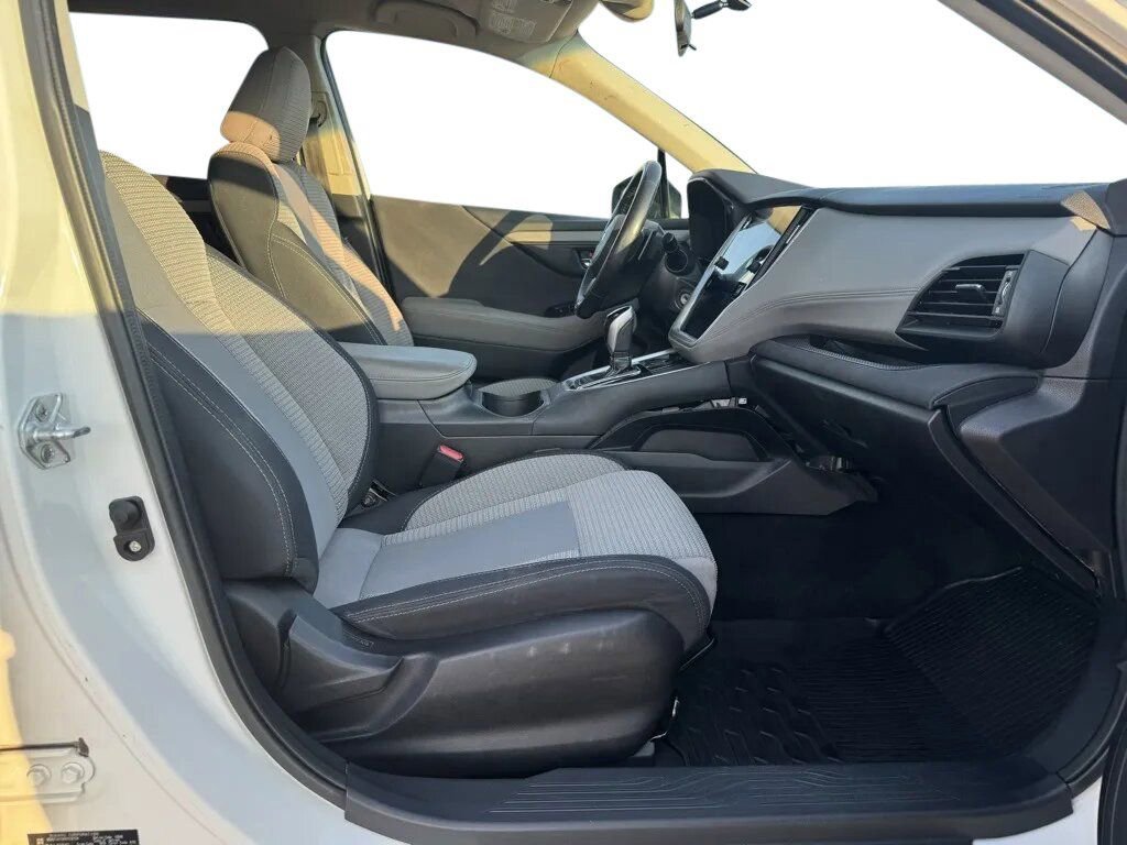 Used 2022 Subaru Outback Premium AWD/4WD image 14