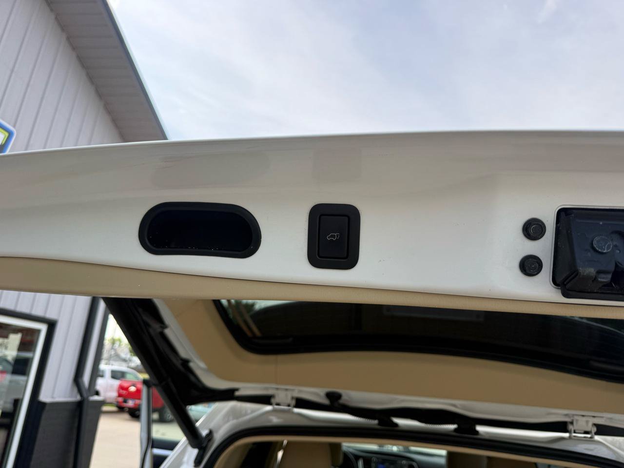 Used 2015 Toyota Highlander XLE AWD/4WD image 22
