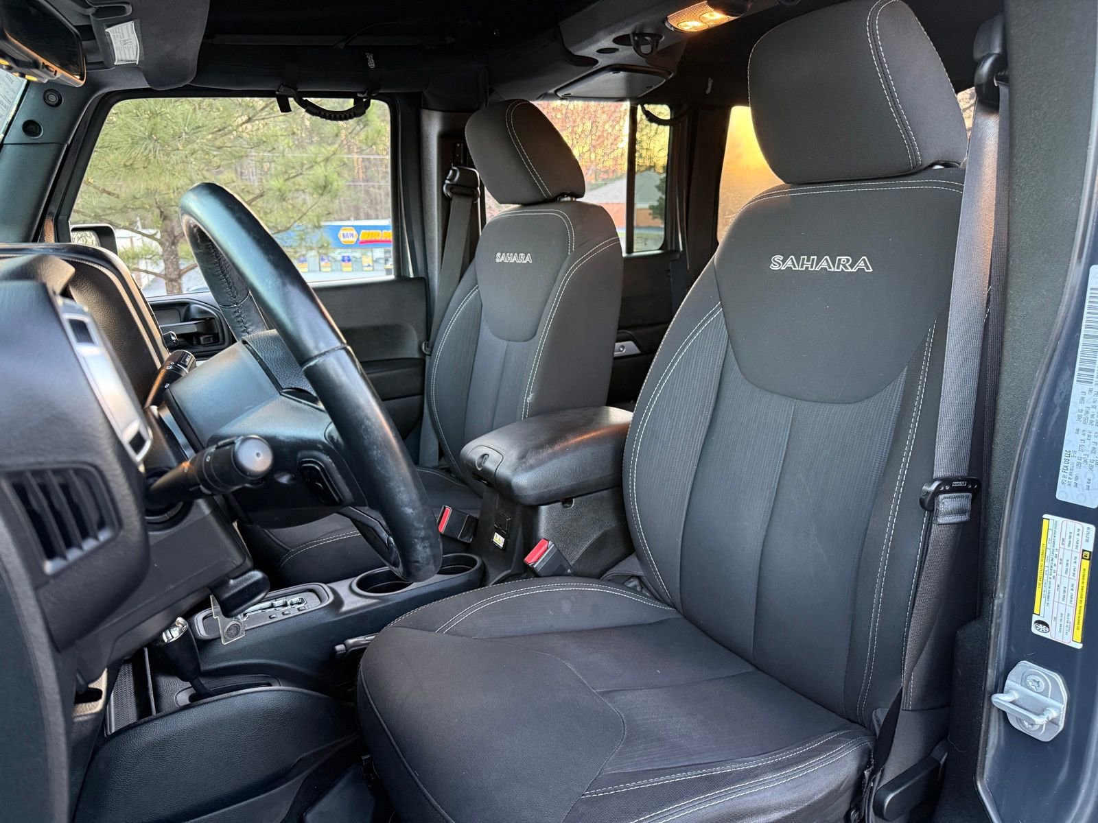 Used 2016 Jeep Wrangler Unlimited Sahara w/ Connectivity Group image 32