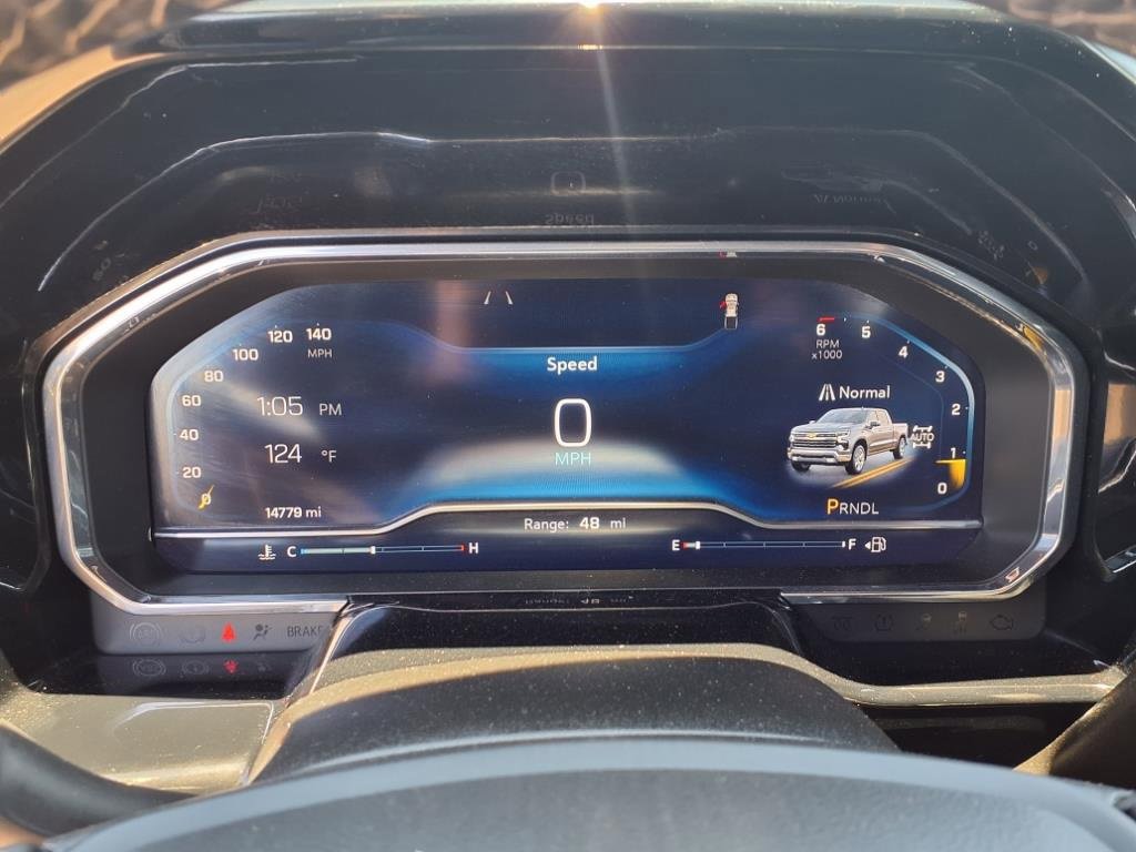 Used 2024 Chevrolet Silverado 1500 LT image 9