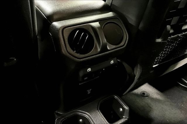 Used 2021 Jeep Wrangler Unlimited Rubicon AWD/4WD image 10