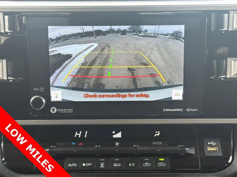 Used 2022 Toyota Tundra SR5 w/ SR5 Convenience Package AWD/4WD image 15