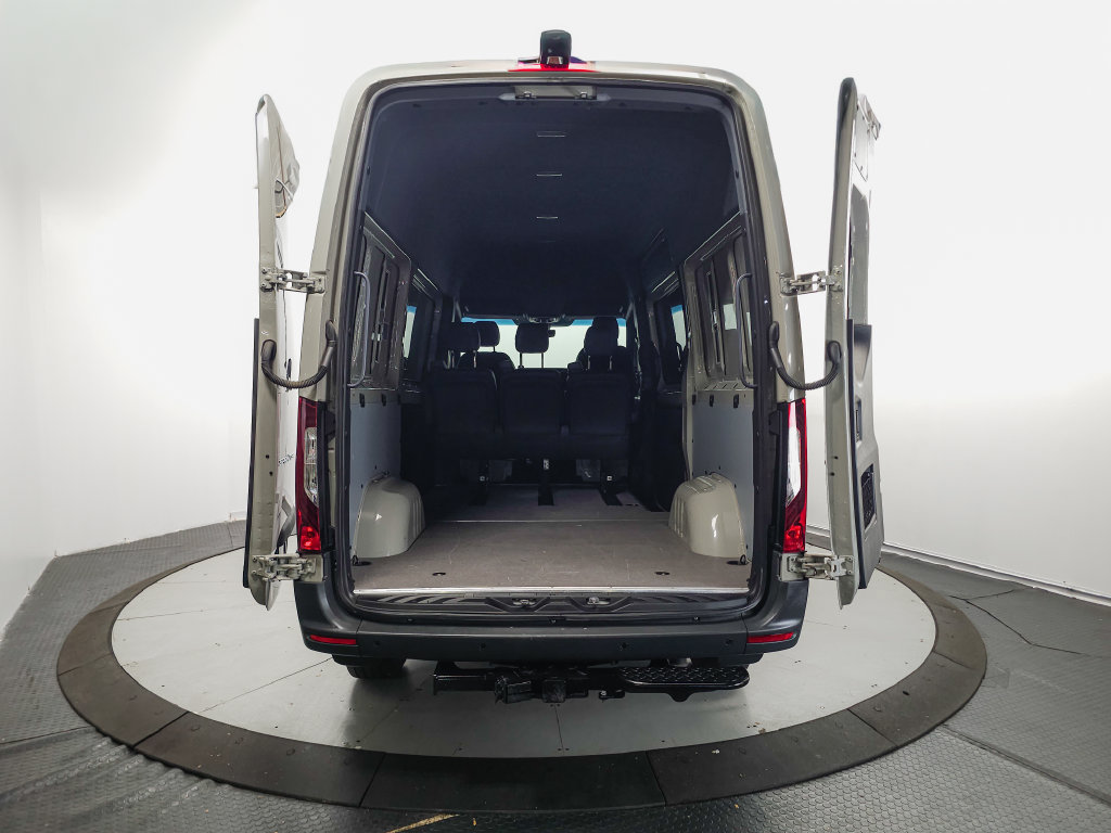 Used 2025 Mercedes-Benz Sprinter 2500 image 22