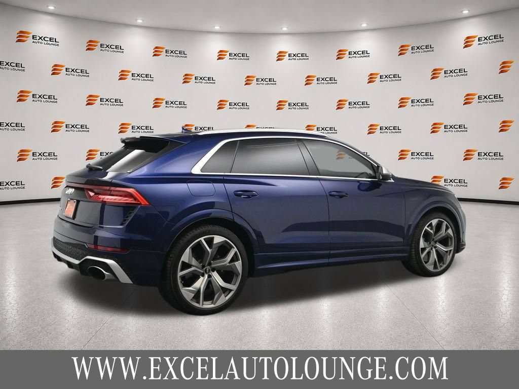 Used 2022 Audi RS Q8 w/ Luxury Package AWD/4WD image 4