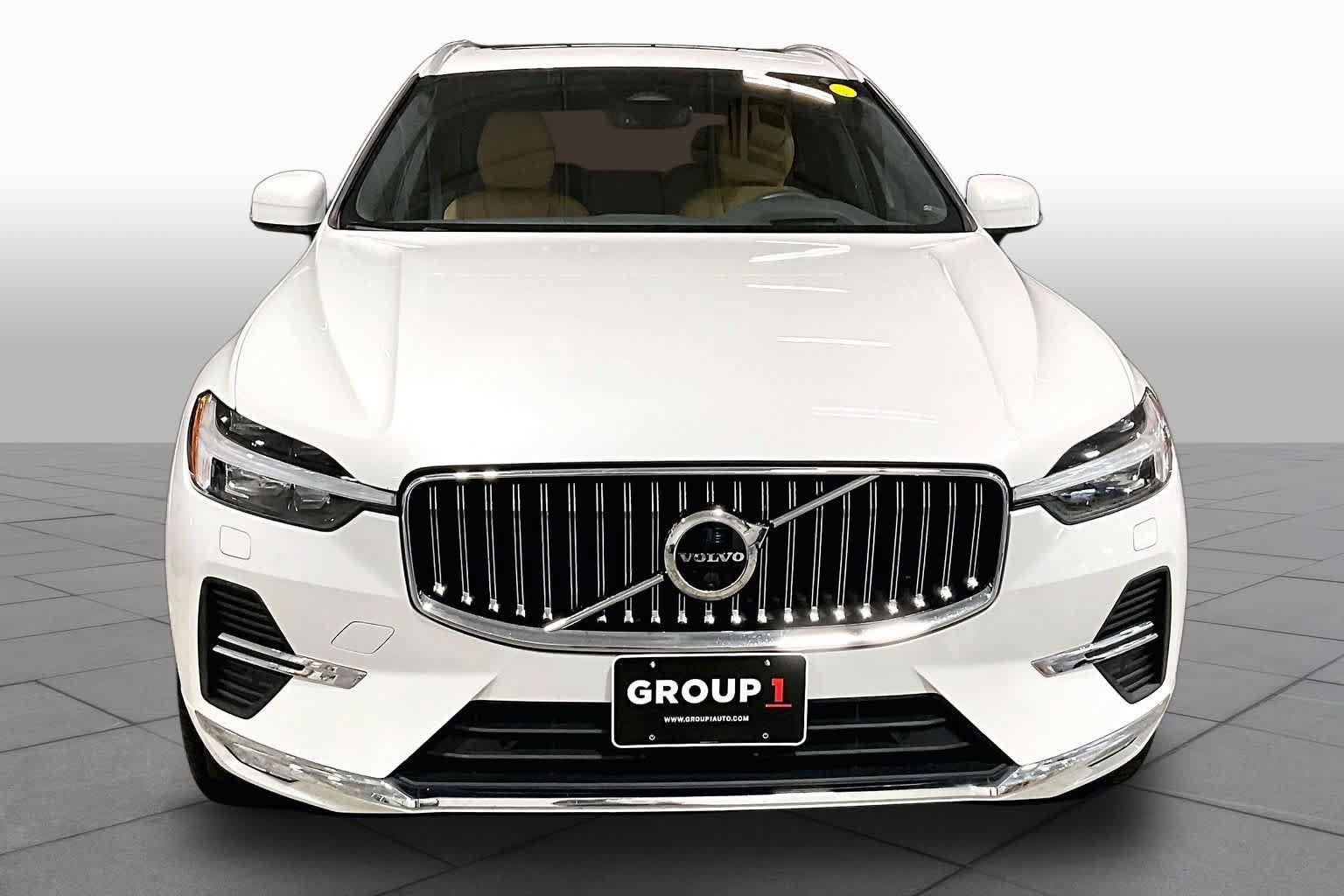 Used 2023 Volvo XC60 B6 Ultimate w/ Climate Package AWD/4WD image 4
