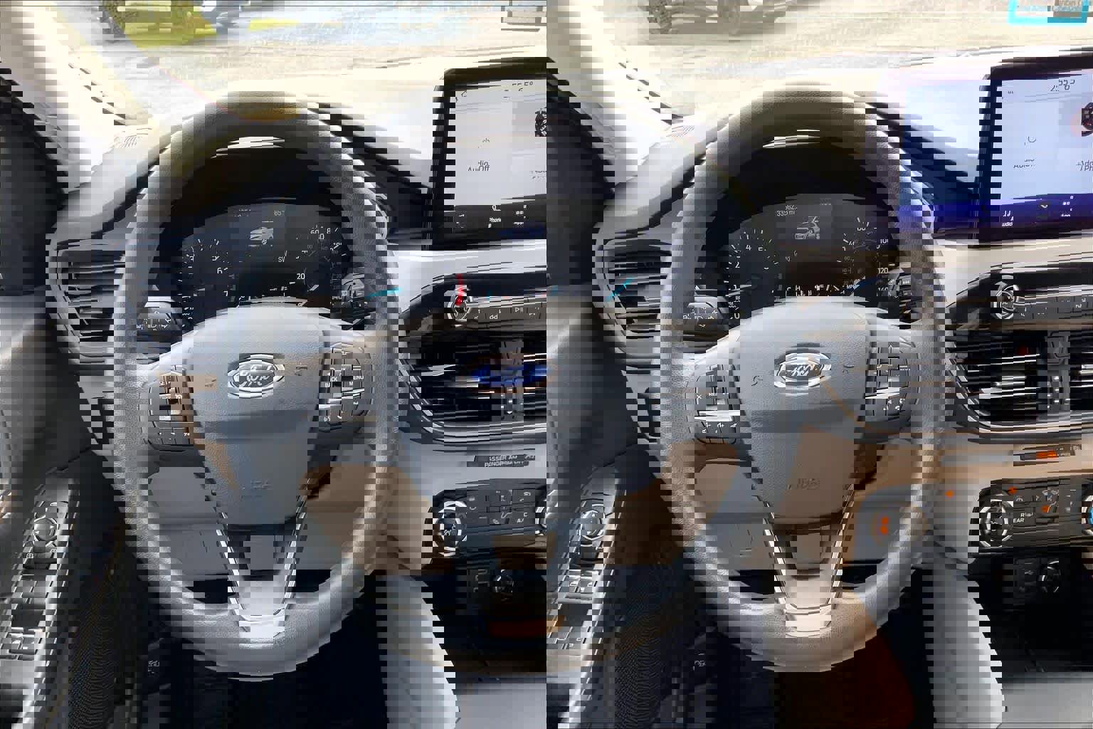 Used 2021 Ford Escape SE image 6