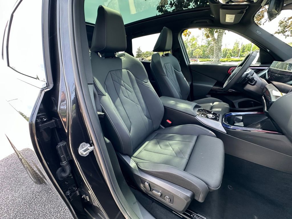 Certified 2026 BMW X3 xDrive30 w/ Convenience Package AWD/4WD image 25