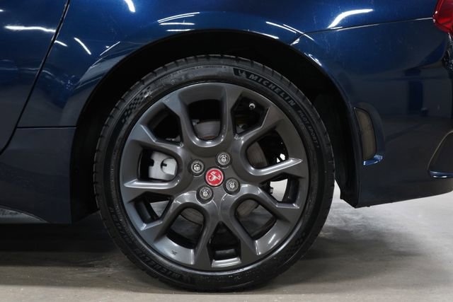 Used 2018 FIAT 124 Spider Abarth w/ Convenience Group RWD image 27
