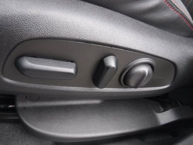 Used 2023 Chevrolet Equinox RS image 14