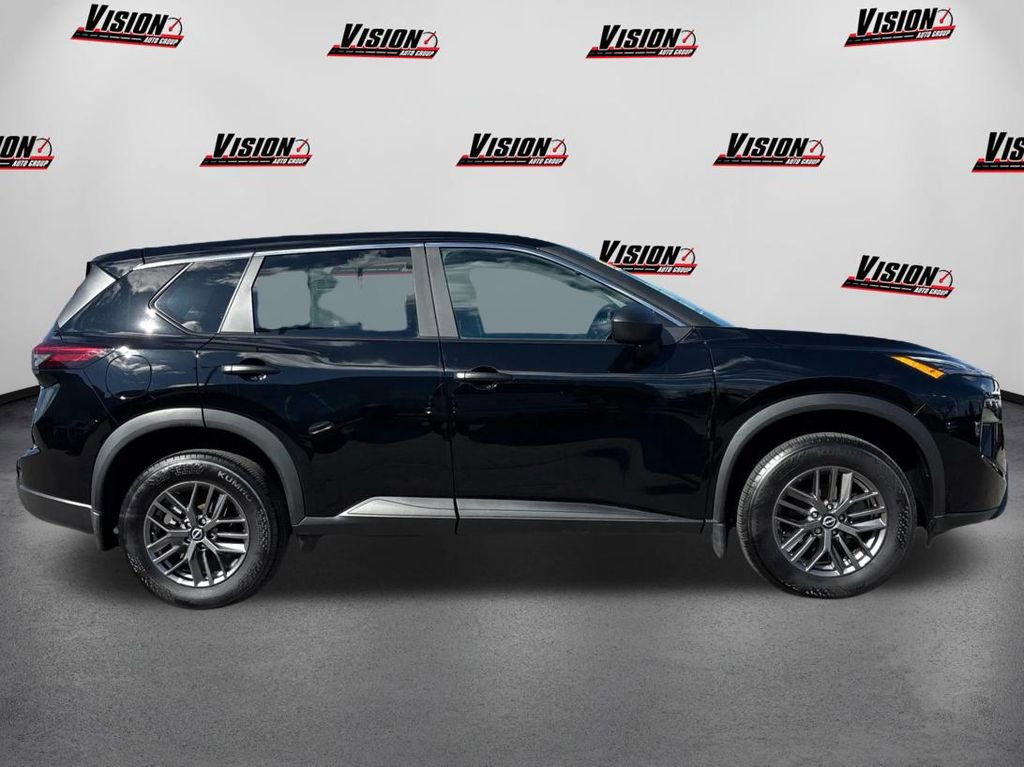 Certified 2025 Nissan Rogue S image 4