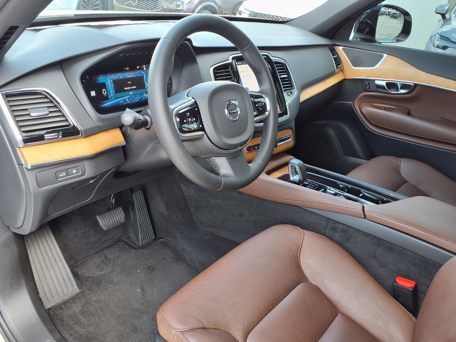 Certified 2023 Volvo XC90 T8 Plus w/ Protection Package Premier AWD/4WD image 21
