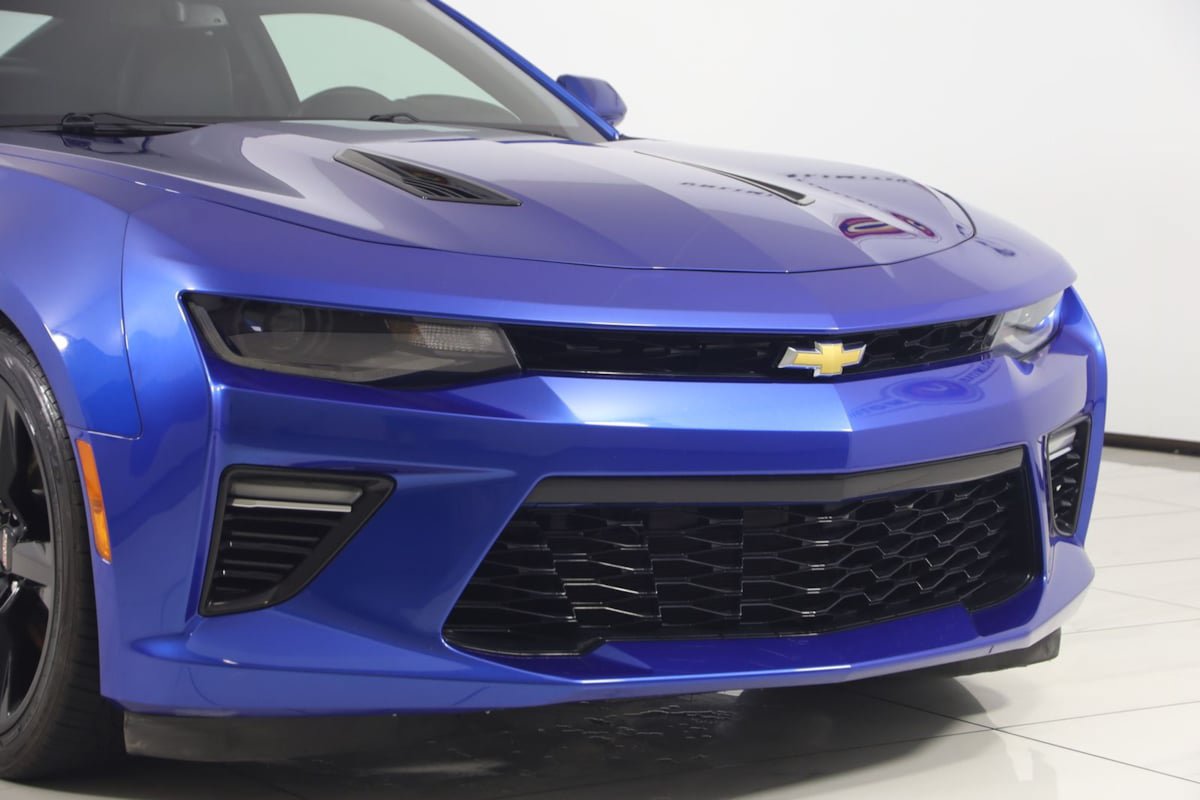 Used 2018 Chevrolet Camaro SS RWD image 50