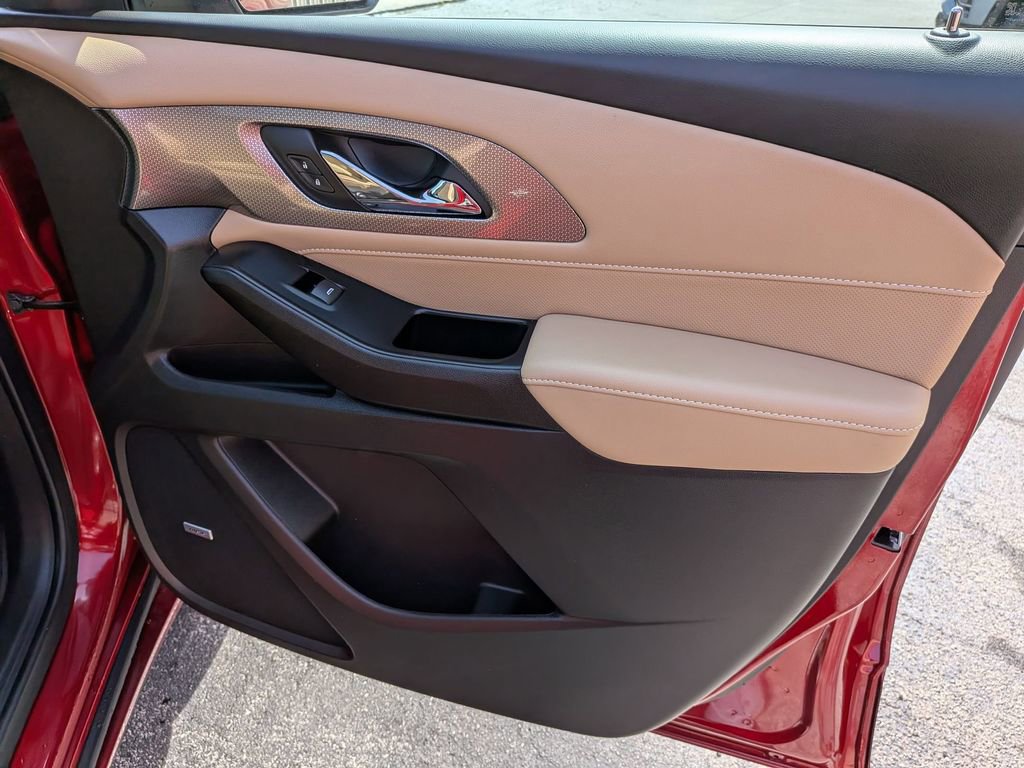 Certified 2023 Chevrolet Traverse Premier image 27