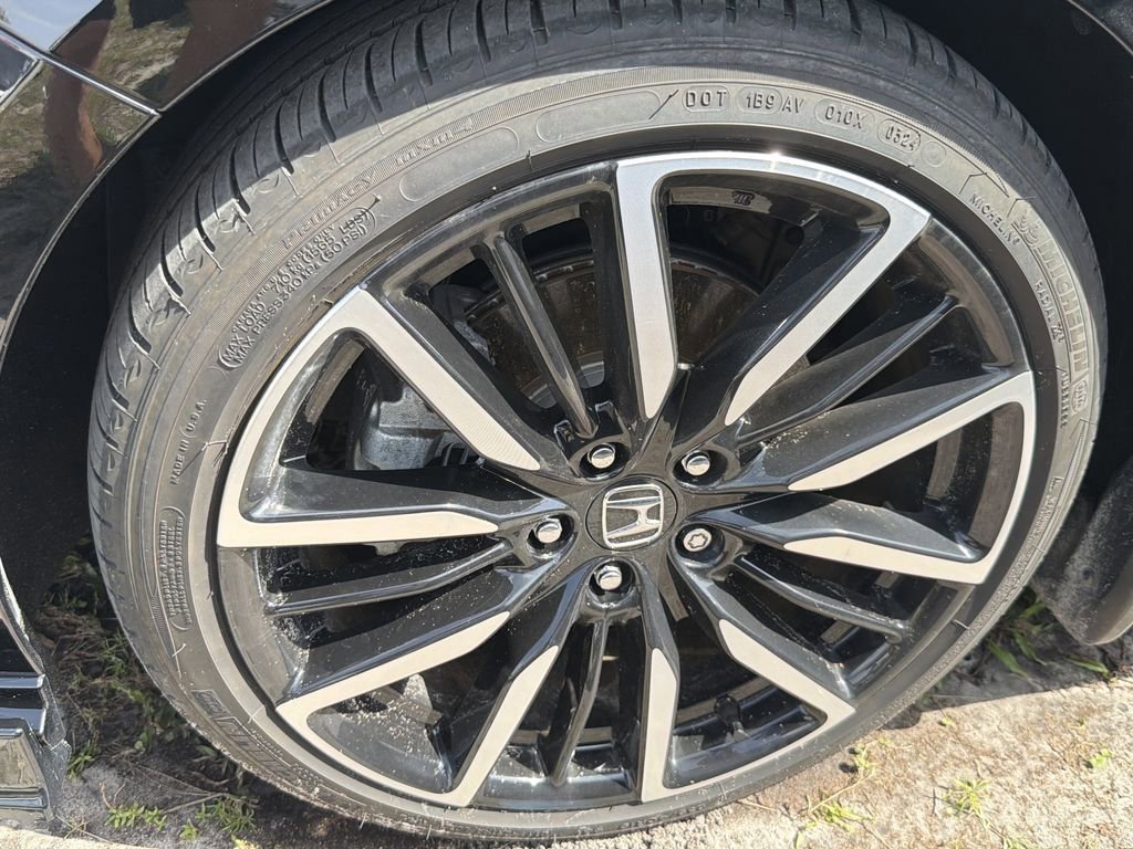 Used 2024 Honda Accord Touring image 4