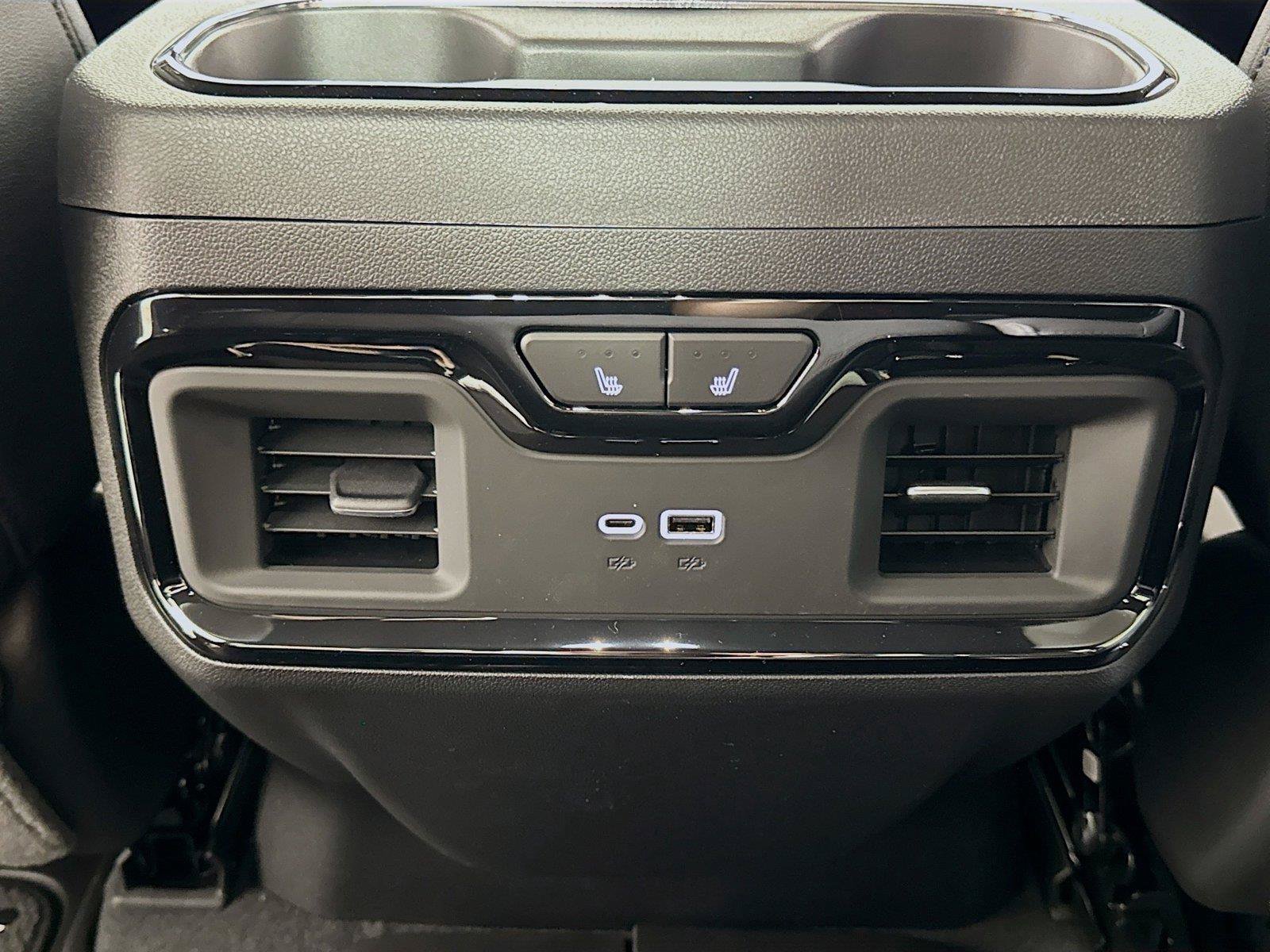 New 2026 GMC Sierra 1500 AT4 w/ AT4 Premium Package AWD/4WD image 14