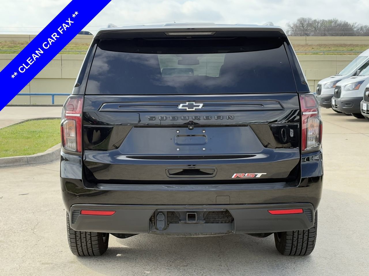 Used 2024 Chevrolet Suburban RST image 8