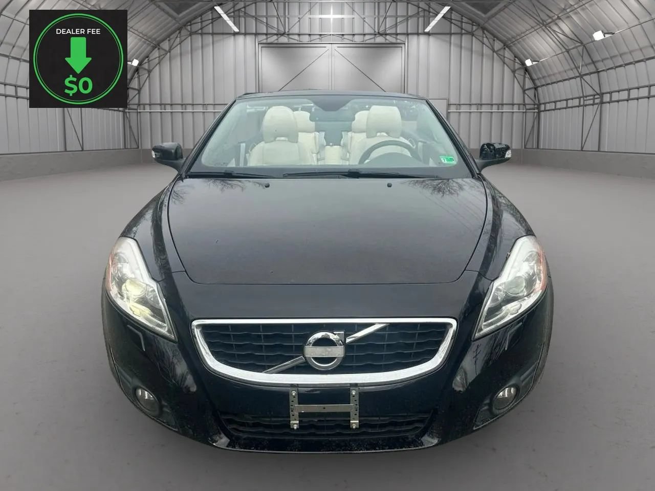 Used 2011 Volvo C70 T5 FWD image 2