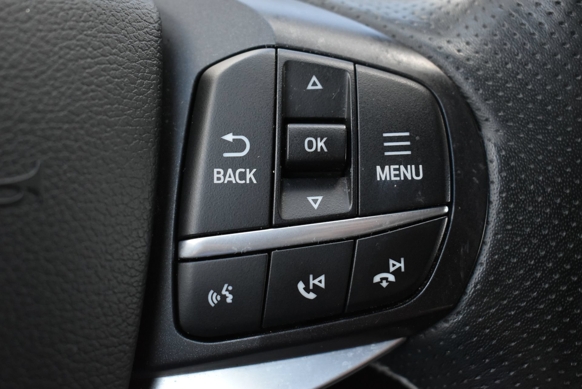 Used 2020 Ford Explorer ST AWD/4WD image 25
