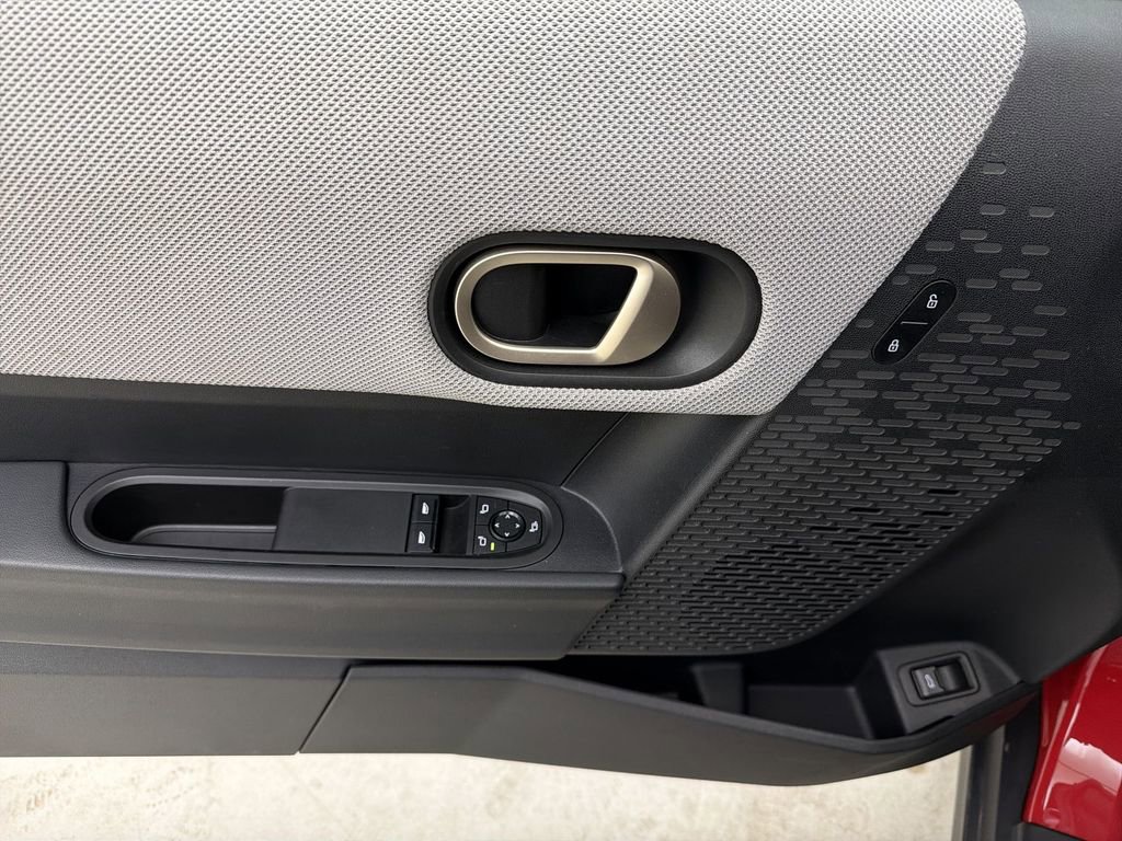 Certified 2025 MINI Cooper S image 14