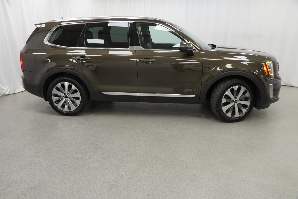 Used 2021 Kia Telluride EX w/ EX Premium Package image 10